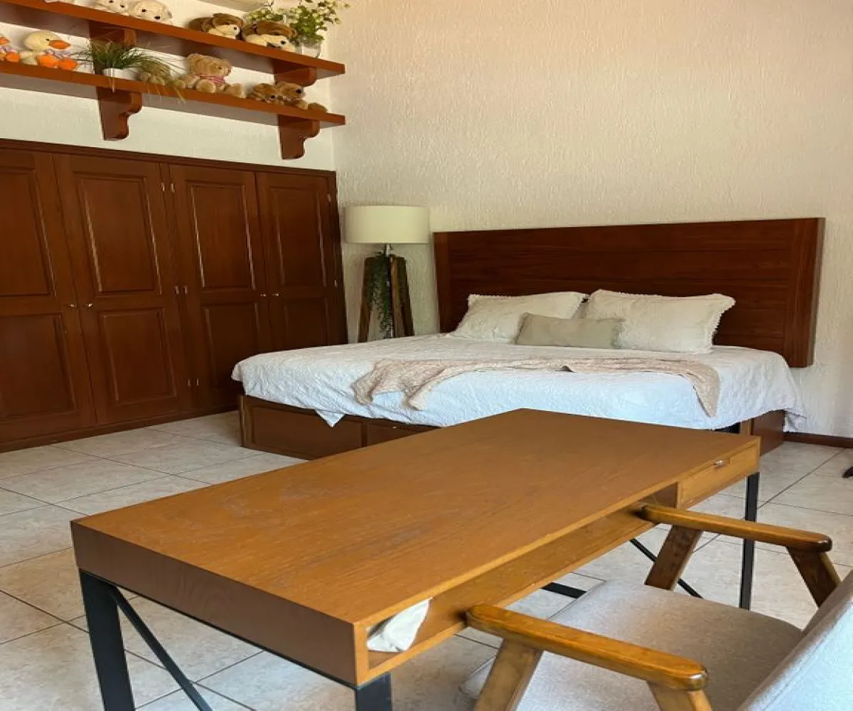 Casa En Venta,Ciudad Bugambilias,Avenida del Reno Poniente 4154, Zapopan, Jalisco 45237, 3 Habitaciones,3 Baños,Avenida del Reno Poniente,2,poovzP0