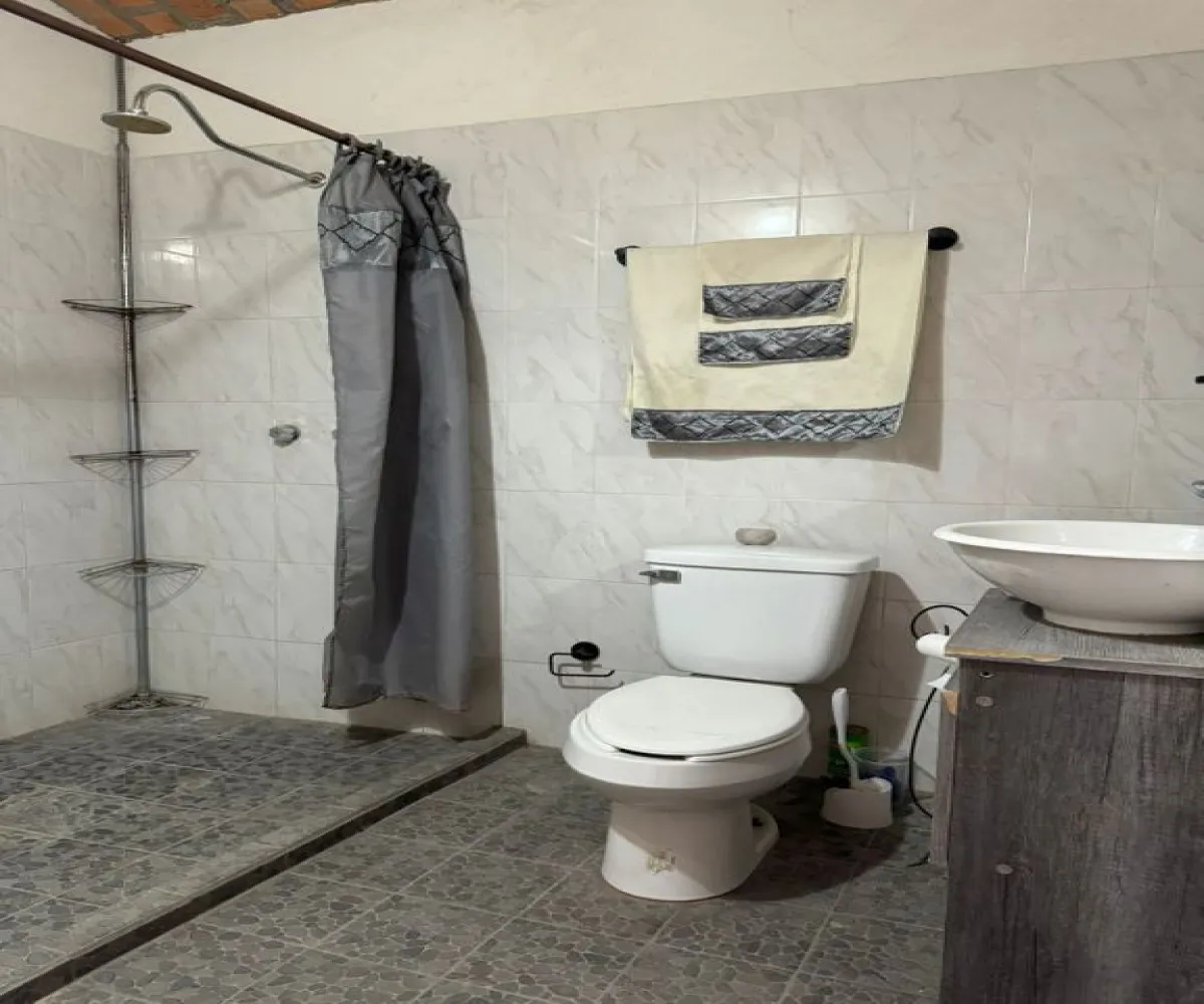 Casa En Venta,El Morito,Naranjos 1525, San Pedro Tlaquepaque, Jalisco 45625, 4 Habitaciones,2 Baños,Naranjos,2,pH7u9Nt Casa En Venta,El Morito,Naranjos 1525, San Pedro Tlaquepaque, Jalisco 45625, 4 Habitaciones,2 Baños,Naranjos,2,pH7u9Nt