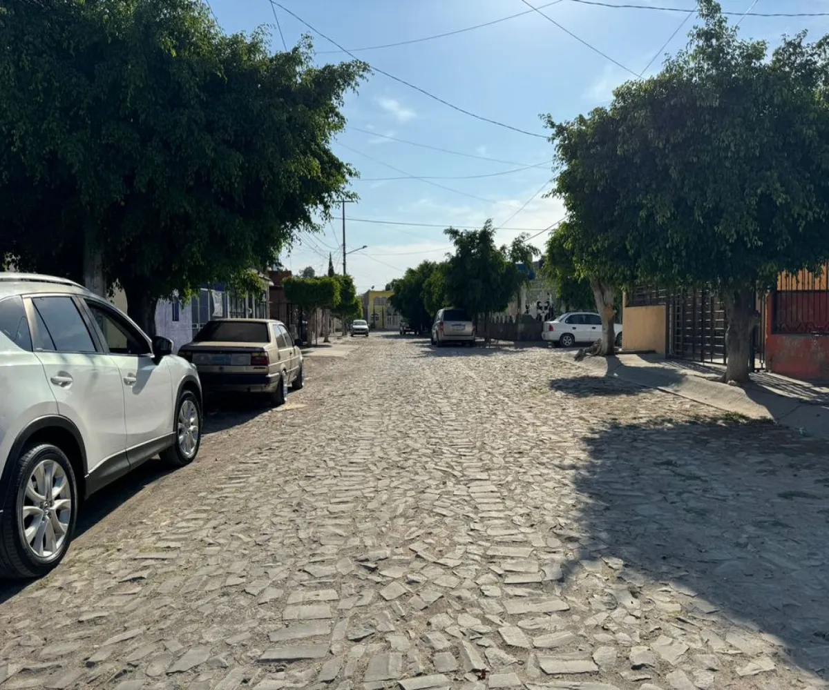 Casa En Venta,El Morito,Naranjos 1525, San Pedro Tlaquepaque, Jalisco 45625, 4 Habitaciones,2 Baños,Naranjos,2,pH7u9Nt Casa En Venta,El Morito,Naranjos 1525, San Pedro Tlaquepaque, Jalisco 45625, 4 Habitaciones,2 Baños,Naranjos,2,pH7u9Nt