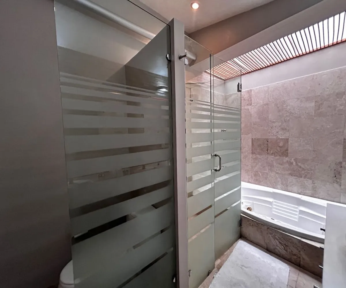 Casa En Venta,San Isidro,bosque de los colomos 47, Zapopan, Jalisco 45133, 5 Habitaciones,4 Baños,bosque de los colomos,2,p2WmpY9 Casa En Venta,San Isidro,bosque de los colomos 47, Zapopan, Jalisco 45133, 5 Habitaciones,4 Baños,bosque de los colomos,2,p2WmpY9