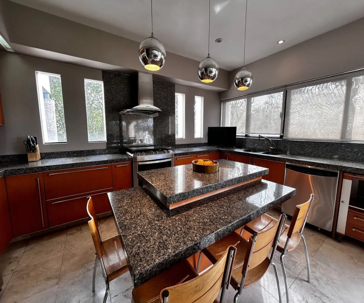 Casa En Venta,San Isidro,bosque de los colomos 47, Zapopan, Jalisco 45133, 5 Habitaciones,4 Baños,bosque de los colomos,2,p2WmpY9 Casa En Venta,San Isidro,bosque de los colomos 47, Zapopan, Jalisco 45133, 5 Habitaciones,4 Baños,bosque de los colomos,2,p2WmpY9