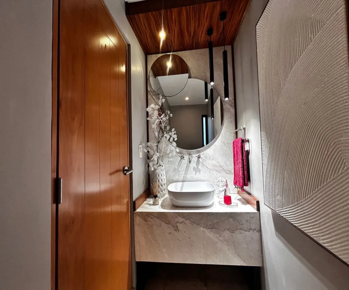 Casa En Venta,San Isidro,bosque de los colomos 47, Zapopan, Jalisco 45133, 5 Habitaciones,4 Baños,bosque de los colomos,2,p2WmpY9 Casa En Venta,San Isidro,bosque de los colomos 47, Zapopan, Jalisco 45133, 5 Habitaciones,4 Baños,bosque de los colomos,2,p2WmpY9