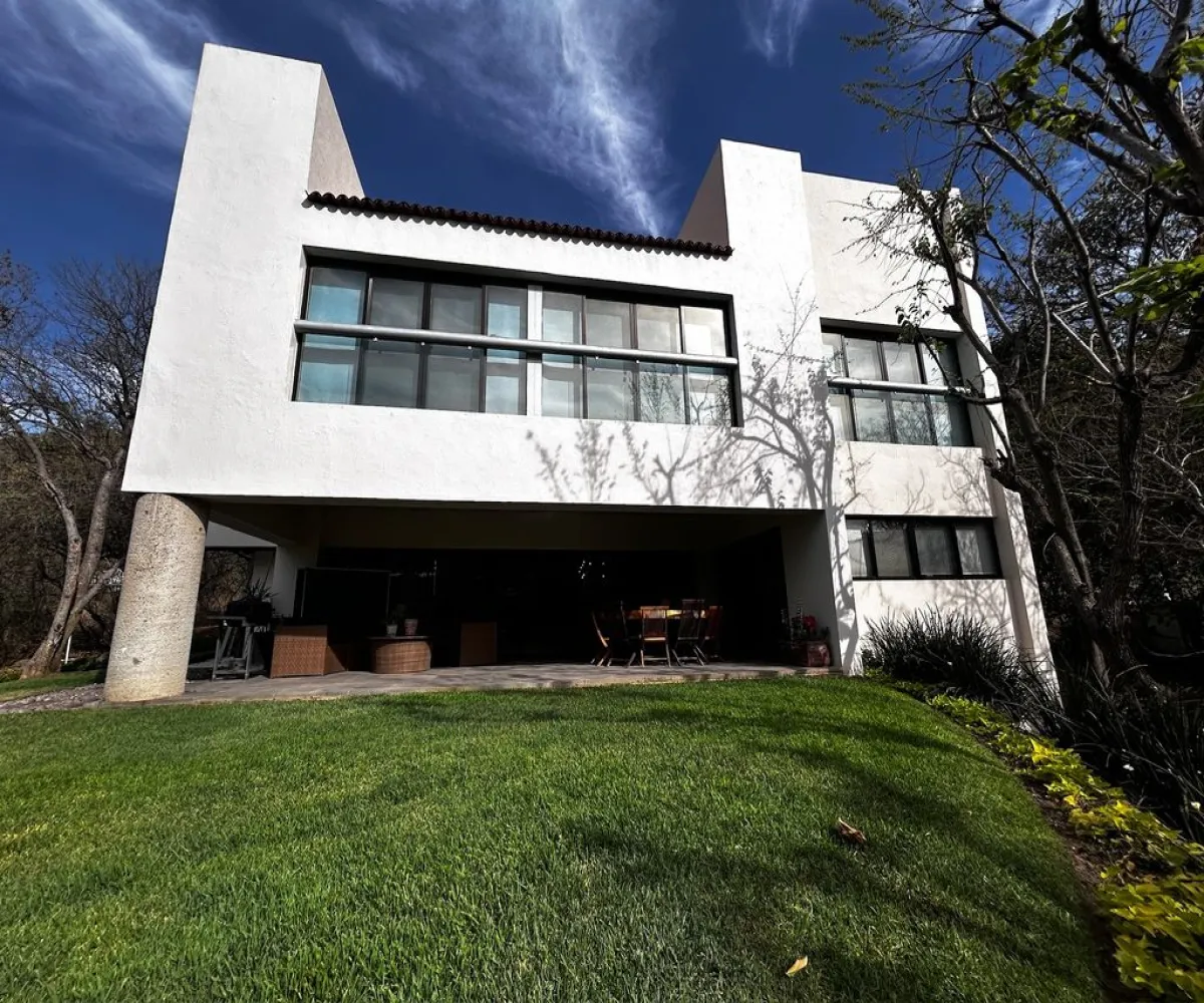 Casa En Venta,San Isidro,bosque de los colomos 47, Zapopan, Jalisco 45133, 5 Habitaciones,4 Baños,bosque de los colomos,2,p2WmpY9 Casa En Venta,San Isidro,bosque de los colomos 47, Zapopan, Jalisco 45133, 5 Habitaciones,4 Baños,bosque de los colomos,2,p2WmpY9
