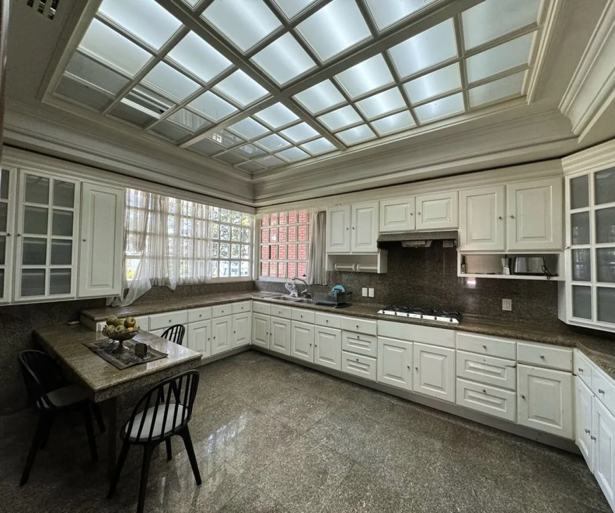 Casa En Venta,Club de Golf Santa Anita,Galeanas 601, Tlajomulco de Zúñiga, Jalisco 45640, 5 Habitaciones,5 Baños,Galeanas,2,pnKCkru