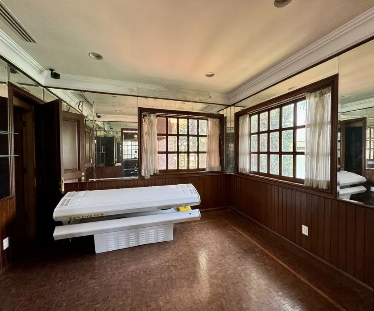 Casa En Venta,Club de Golf Santa Anita,Galeanas 601, Tlajomulco de Zúñiga, Jalisco 45640, 5 Habitaciones,5 Baños,Galeanas,2,pnKCkru