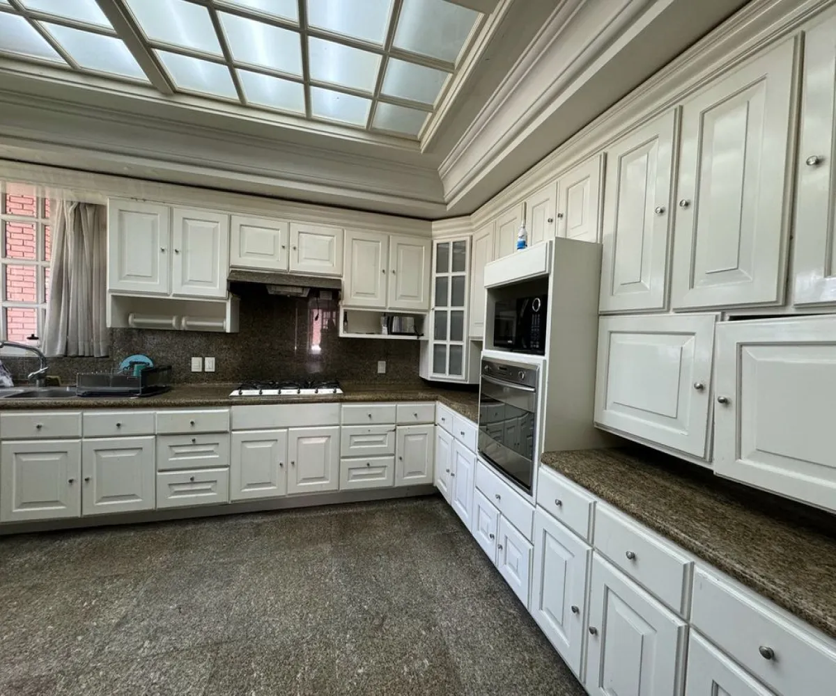 Casa En Venta,Club de Golf Santa Anita,Galeanas 601, Tlajomulco de Zúñiga, Jalisco 45640, 5 Habitaciones,5 Baños,Galeanas,2,pnKCkru