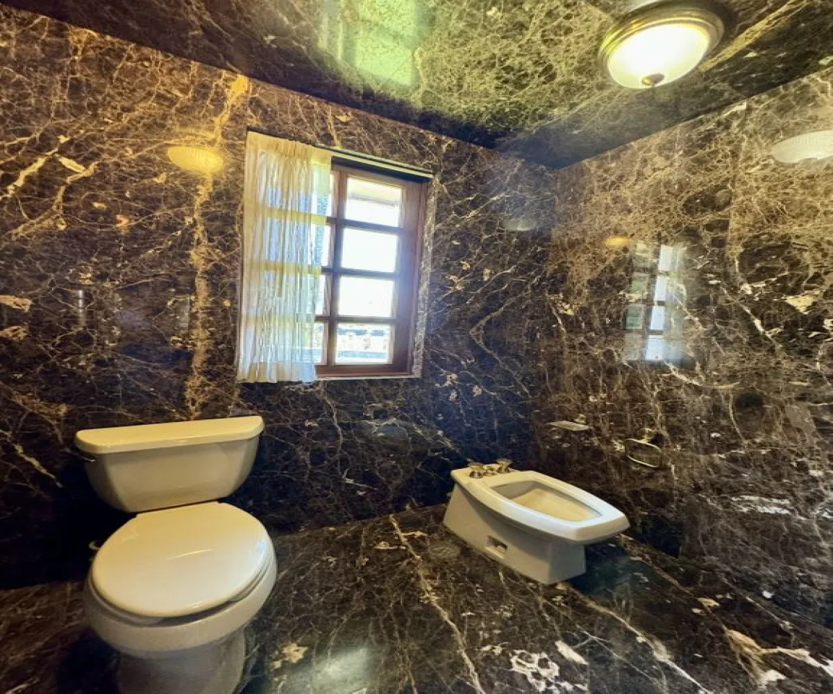 Casa En Venta,Club de Golf Santa Anita,Galeanas 601, Tlajomulco de Zúñiga, Jalisco 45640, 5 Habitaciones,5 Baños,Galeanas,2,pnKCkru