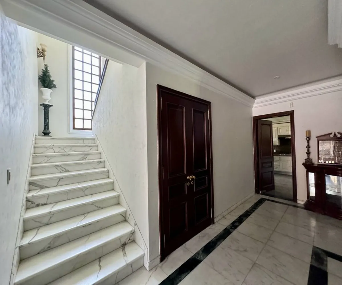 Casa En Venta,Club de Golf Santa Anita,Galeanas 601, Tlajomulco de Zúñiga, Jalisco 45640, 5 Habitaciones,5 Baños,Galeanas,2,pnKCkru