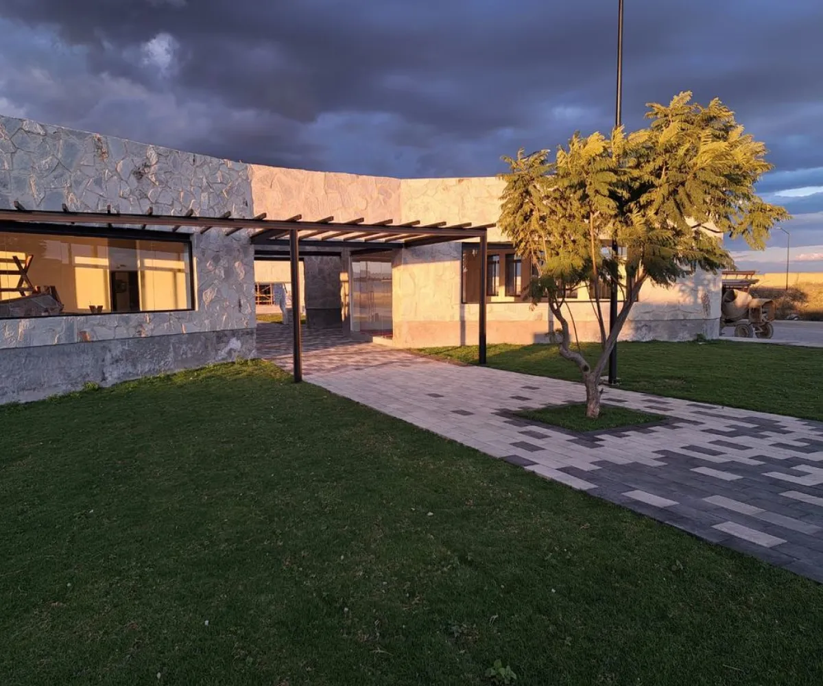 Terreno En Venta,La Venta Del Astillero,Carr. la Venta-Nextipac s/nn, Zapopan, Jalisco 45221,Carr. la Venta-Nextipac,p7KBE56