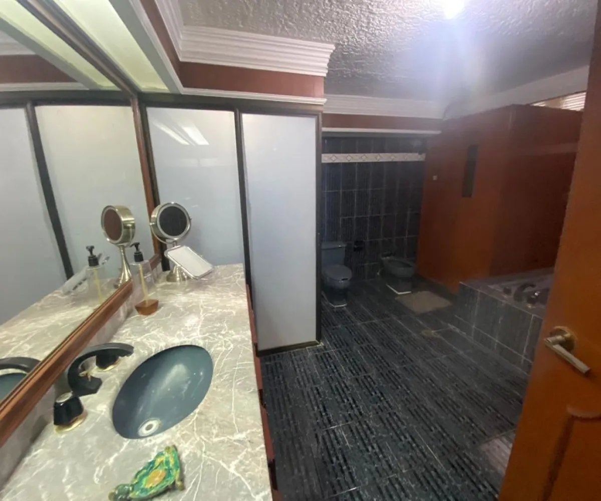 Casa En Venta,Jardines Del Sol,Av. Moctezuma 4618, Zapopan, Jalisco 45050, 4 Habitaciones,5 Baños,Av. Moctezuma ,2,pw6enhy Casa En Venta,Jardines Del Sol,Av. Moctezuma 4618, Zapopan, Jalisco 45050, 4 Habitaciones,5 Baños,Av. Moctezuma ,2,pw6enhy
