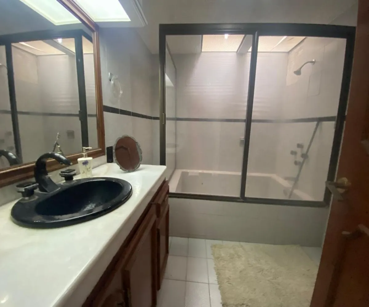 Casa En Venta,Jardines Del Sol,Av. Moctezuma 4618, Zapopan, Jalisco 45050, 4 Habitaciones,5 Baños,Av. Moctezuma ,2,pw6enhy Casa En Venta,Jardines Del Sol,Av. Moctezuma 4618, Zapopan, Jalisco 45050, 4 Habitaciones,5 Baños,Av. Moctezuma ,2,pw6enhy