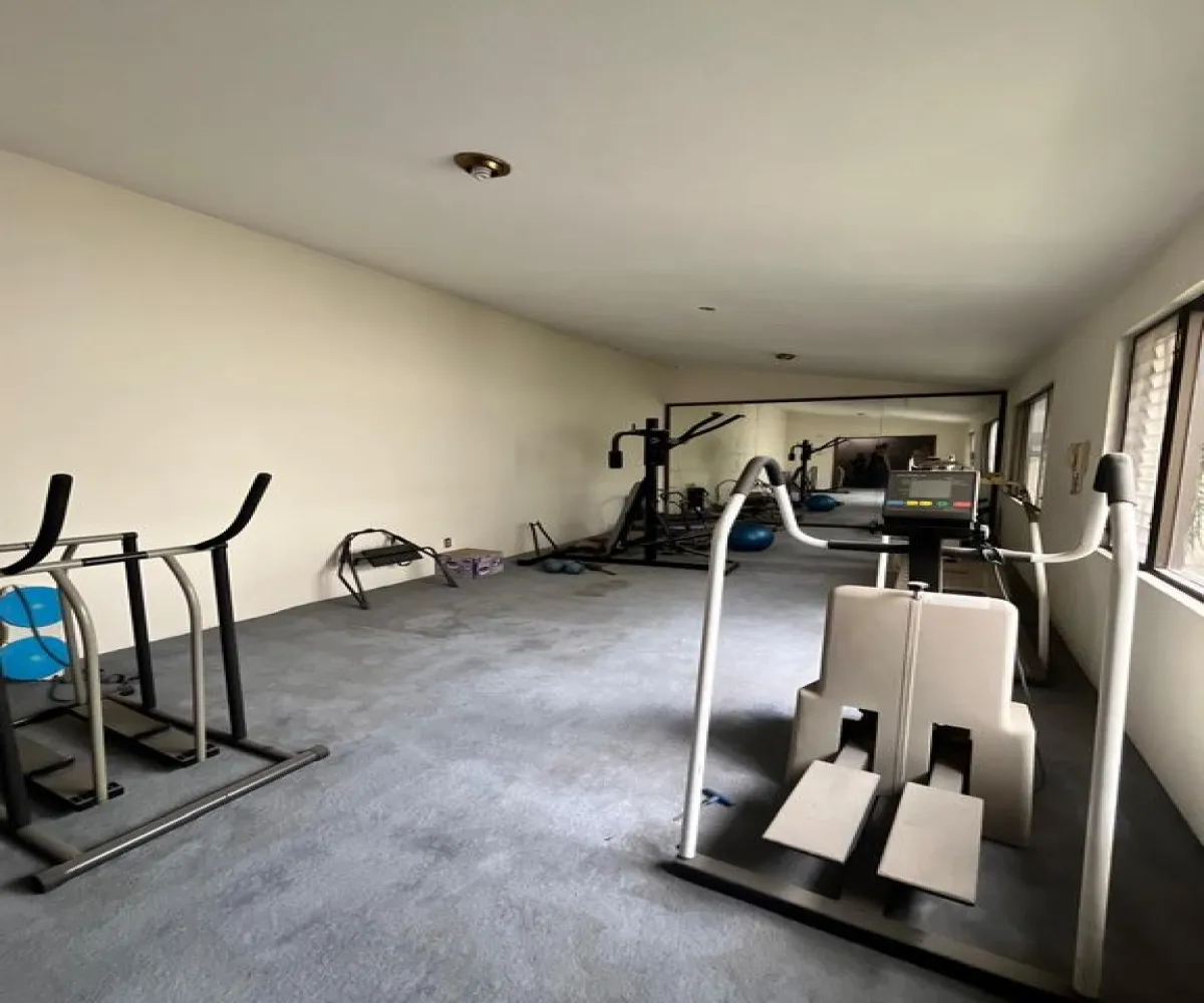 Casa En Venta,Jardines Del Sol,Av. Moctezuma 4618, Zapopan, Jalisco 45050, 4 Habitaciones,5 Baños,Av. Moctezuma ,2,pw6enhy Casa En Venta,Jardines Del Sol,Av. Moctezuma 4618, Zapopan, Jalisco 45050, 4 Habitaciones,5 Baños,Av. Moctezuma ,2,pw6enhy