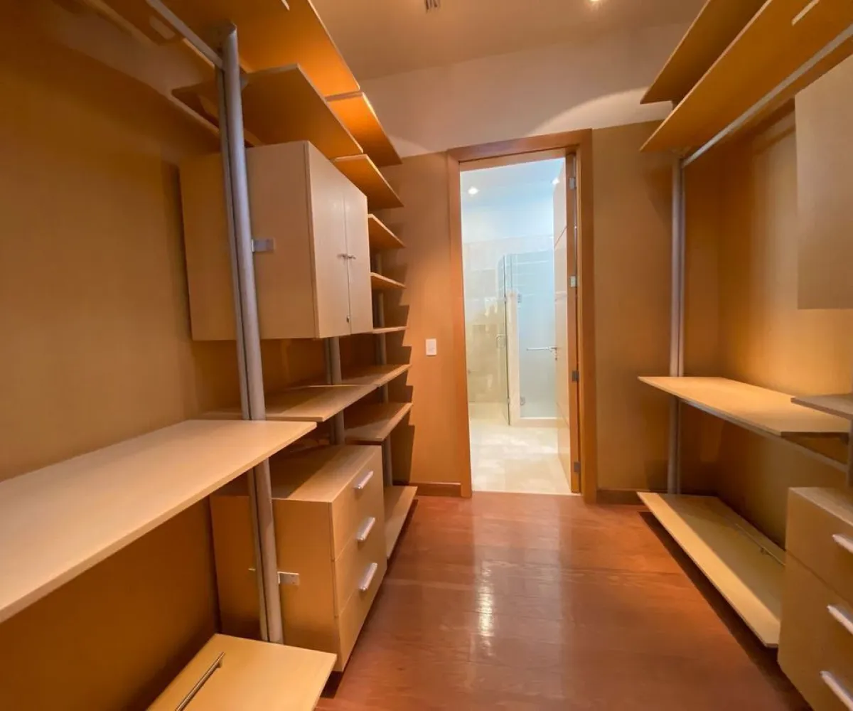 Casa En Venta,Las Lomas Club Golf,Paseo de las Peñas 90 2, Zapopan, Jalisco 45019, 3 Habitaciones,3 Baños,Paseo de las Peñas,2,p2wYdl8