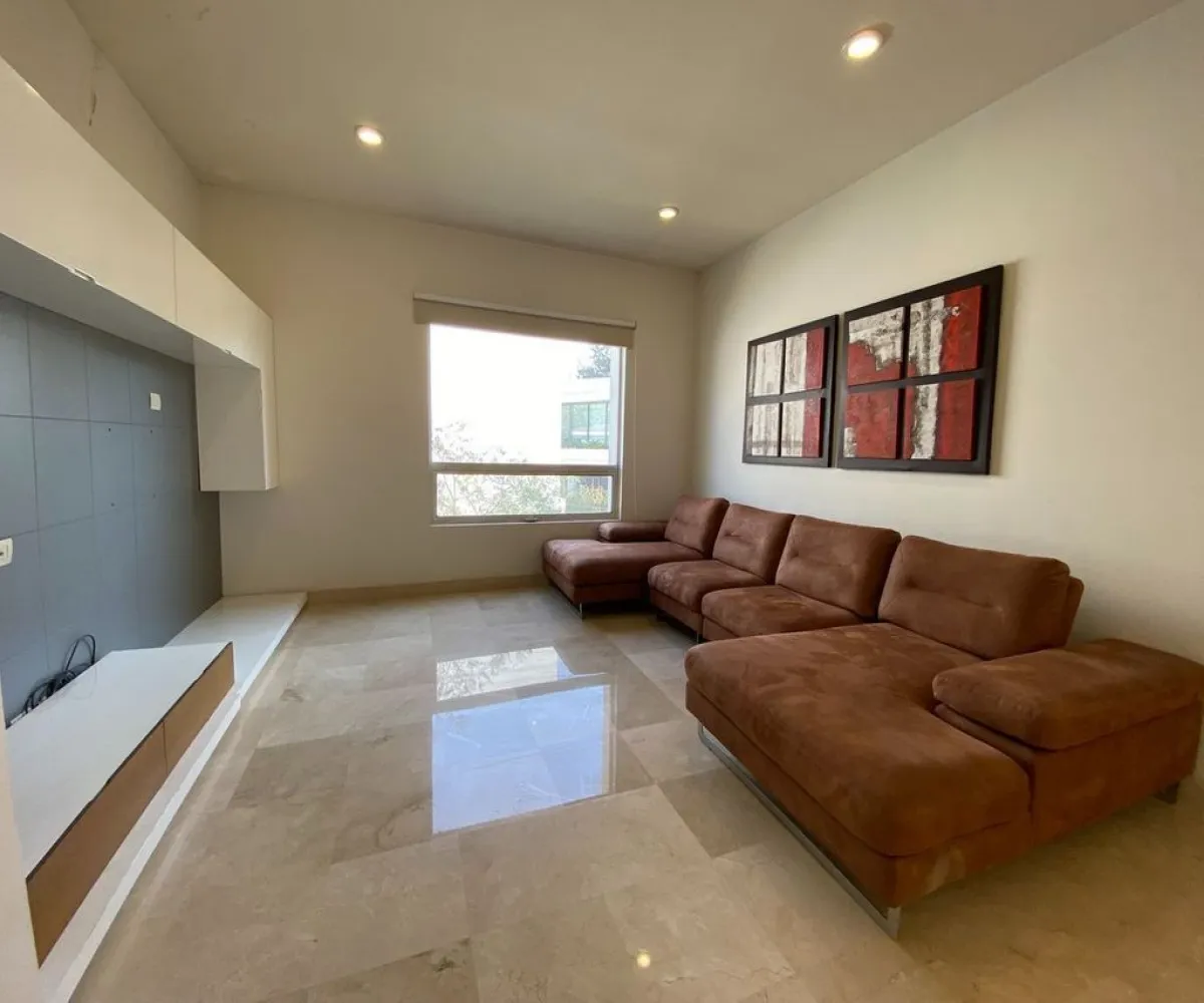 Casa En Venta,Las Lomas Club Golf,Paseo de las Peñas 90 2, Zapopan, Jalisco 45019, 3 Habitaciones,3 Baños,Paseo de las Peñas,2,p2wYdl8