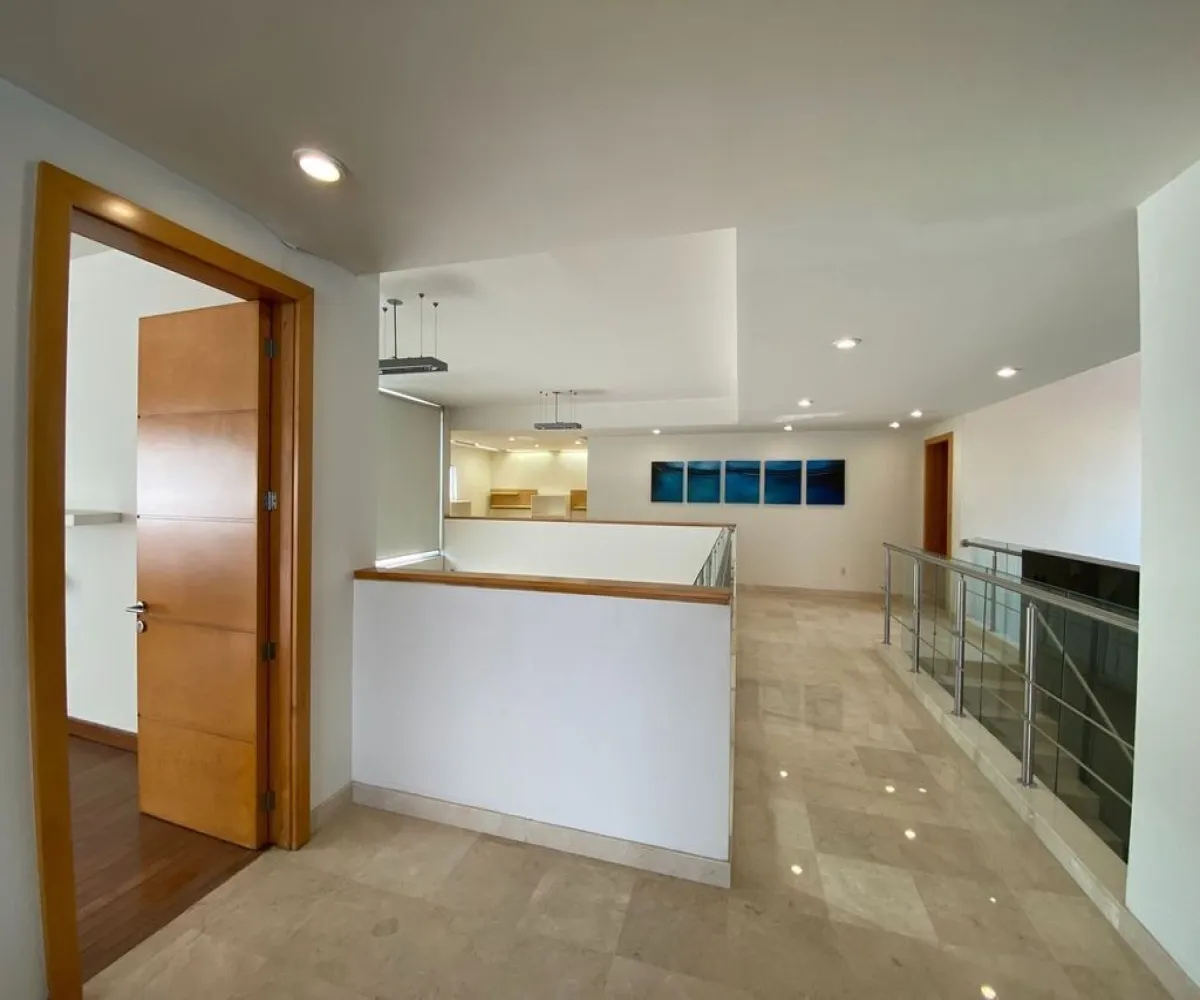 Casa En Venta,Las Lomas Club Golf,Paseo de las Peñas 90 2, Zapopan, Jalisco 45019, 3 Habitaciones,3 Baños,Paseo de las Peñas,2,p2wYdl8