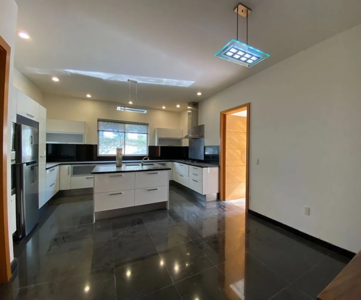 Casa En Venta,Las Lomas Club Golf,Paseo de las Peñas 90 2, Zapopan, Jalisco 45019, 3 Habitaciones,3 Baños,Paseo de las Peñas,2,p2wYdl8