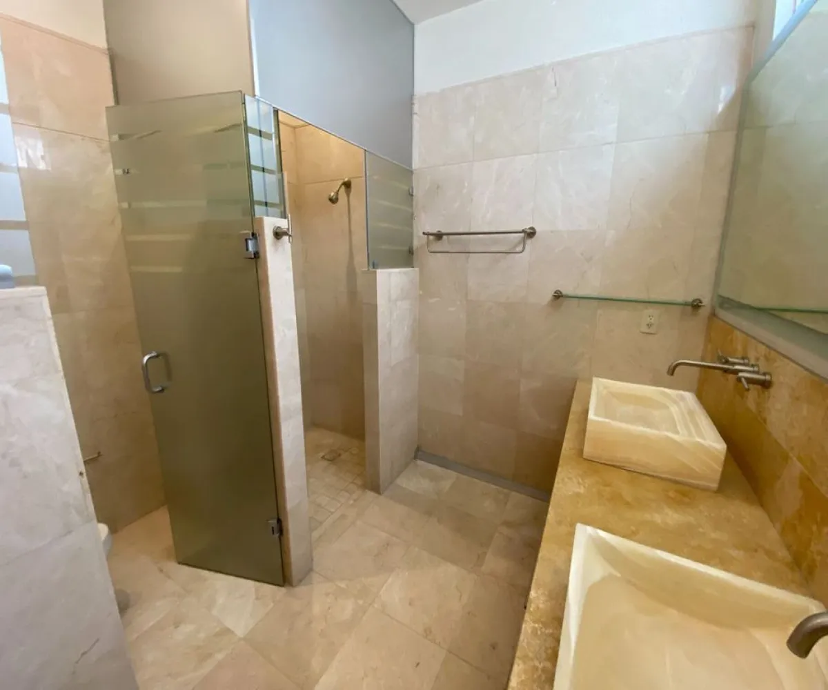 Casa En Venta,Las Lomas Club Golf,Paseo de las Peñas 90 2, Zapopan, Jalisco 45019, 3 Habitaciones,3 Baños,Paseo de las Peñas,2,p2wYdl8