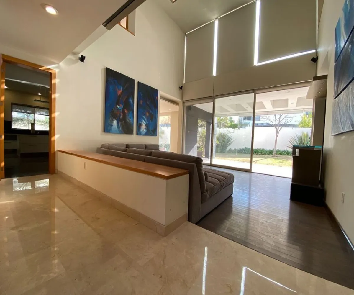 Casa En Venta,Las Lomas Club Golf,Paseo de las Peñas 90 2, Zapopan, Jalisco 45019, 3 Habitaciones,3 Baños,Paseo de las Peñas,2,p2wYdl8