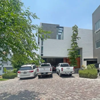 Casa En Venta,Los Castaños,NACIONES UNIDAS 7500, Jal., Jalisco 45115, 3 Habitaciones,3 Baños,NACIONES UNIDAS,3,pCwSLma