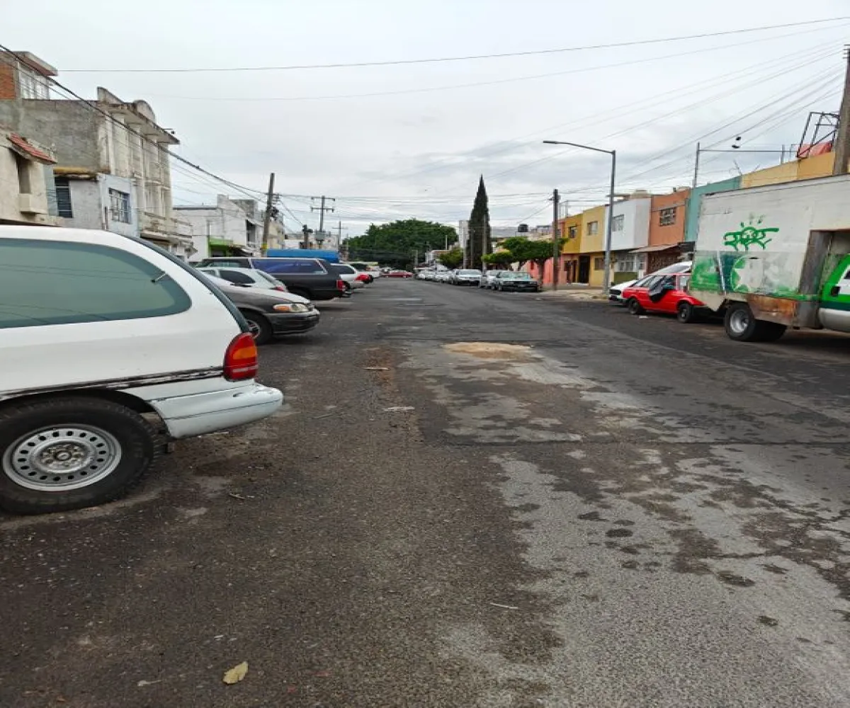 Casa En Venta,Magaña,José María La Fragua 185, Guadalajara, Jalisco 44800, 1 Cuarto,1 Baño,José María La Fragua,1,pkY2Ygc