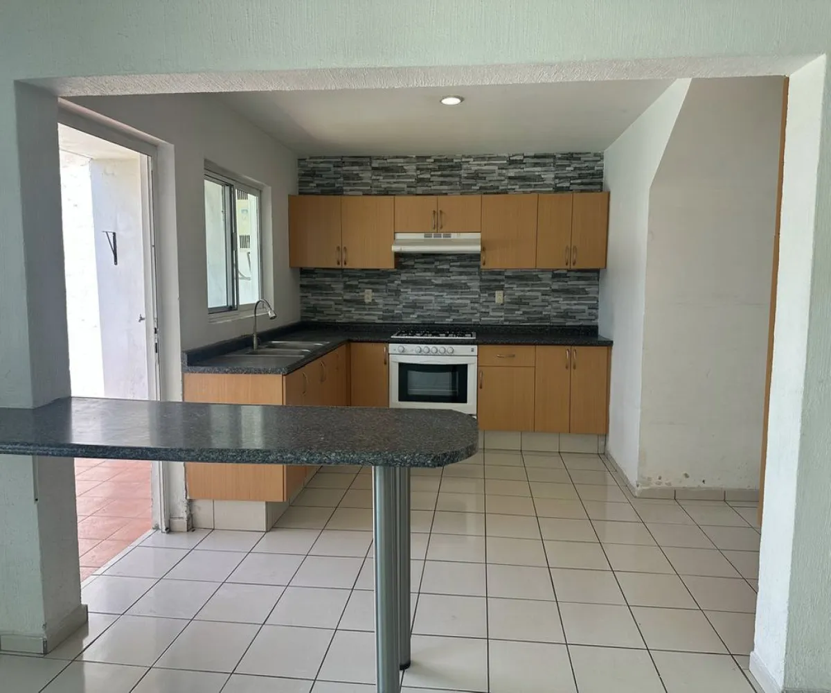 Casa En Venta,Huerta Calderon Zuno Uno,Paseo del Castillo 110, Tlajomulco de Zúñiga, Jalisco 45645, 3 Habitaciones,2 Baños,Paseo del Castillo,2,przSLL0