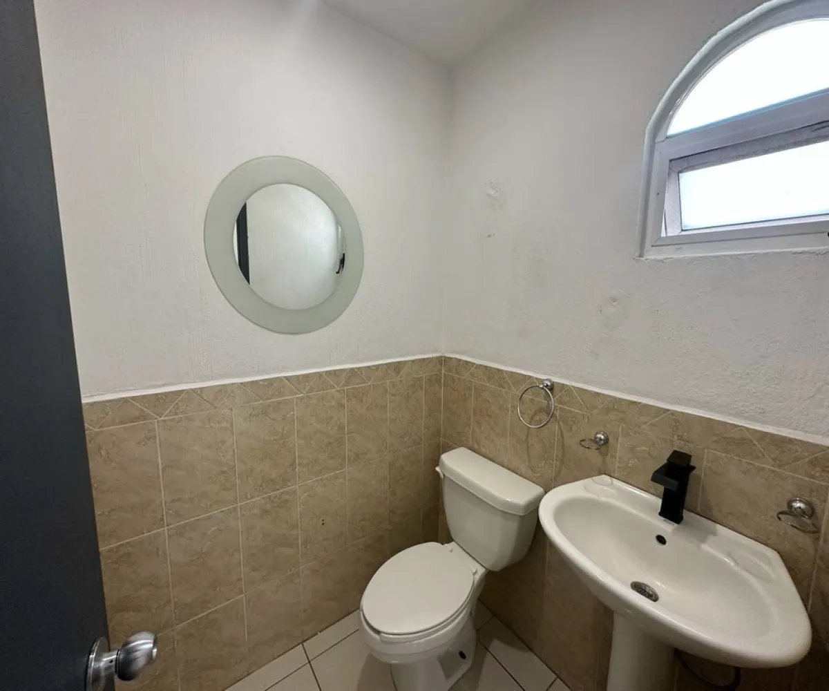 Casa En Venta,Huerta Calderon Zuno Uno,Paseo del Castillo 110, Tlajomulco de Zúñiga, Jalisco 45645, 3 Habitaciones,2 Baños,Paseo del Castillo,2,przSLL0