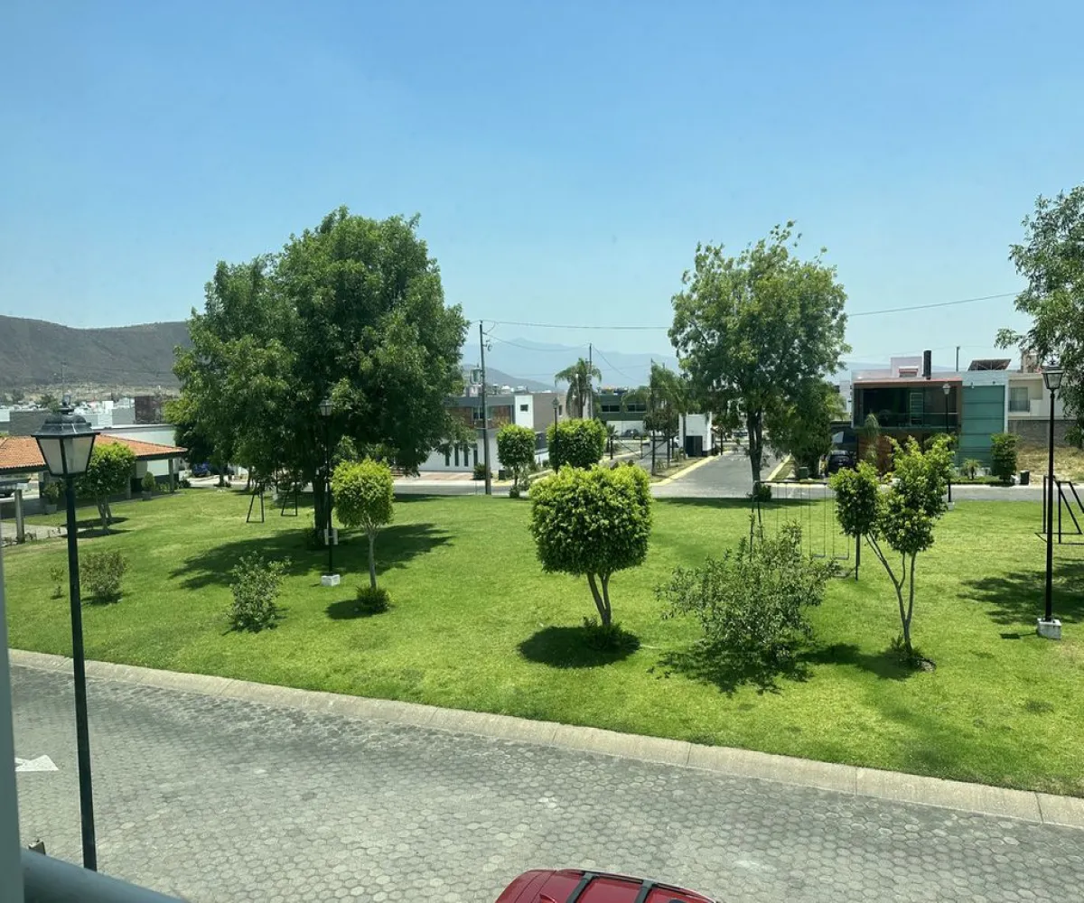 Casa En Venta,Huerta Calderon Zuno Uno,Paseo del Castillo 110, Tlajomulco de Zúñiga, Jalisco 45645, 3 Habitaciones,2 Baños,Paseo del Castillo,2,przSLL0