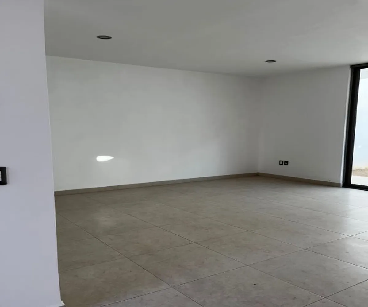 Casa En Venta,Ciudad Guzmán Centro,Hermenegildo Galeana 93 8, Zapotlán el Grande, Jalisco 49000, 3 Habitaciones,3 Baños,Hermenegildo Galeana,2,pxoqQxz