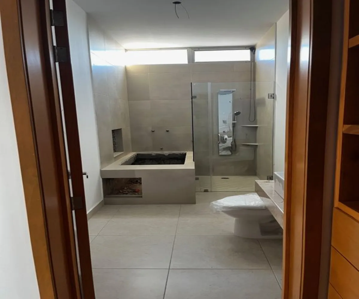 Casa En Venta,Ciudad Guzmán Centro,Hermenegildo Galeana 93 8, Zapotlán el Grande, Jalisco 49000, 3 Habitaciones,3 Baños,Hermenegildo Galeana,2,pxoqQxz