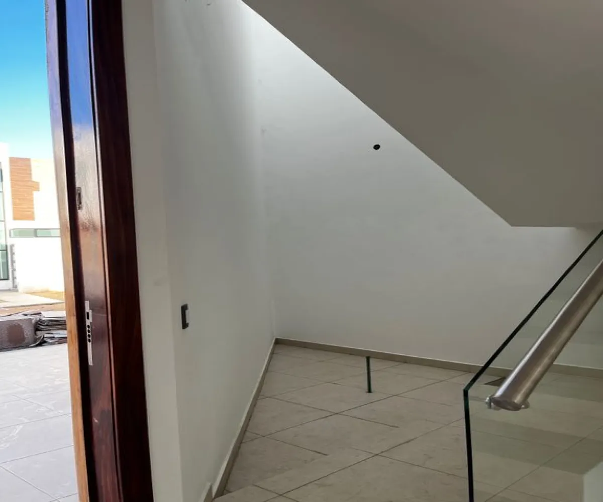 Casa En Venta,Ciudad Guzmán Centro,Hermenegildo Galeana 93 8, Zapotlán el Grande, Jalisco 49000, 3 Habitaciones,3 Baños,Hermenegildo Galeana,2,pxoqQxz