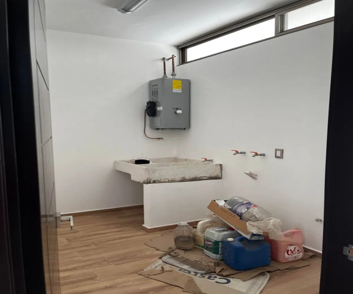 Casa En Venta,Ciudad Guzmán Centro,Hermenegildo Galeana 93 9, Zapotlán el Grande, Jalisco 49000, 3 Habitaciones,3 Baños,Hermenegildo Galeana,2,puUbiiG Casa En Venta,Ciudad Guzmán Centro,Hermenegildo Galeana 93 9, Zapotlán el Grande, Jalisco 49000, 3 Habitaciones,3 Baños,Hermenegildo Galeana,2,puUbiiG