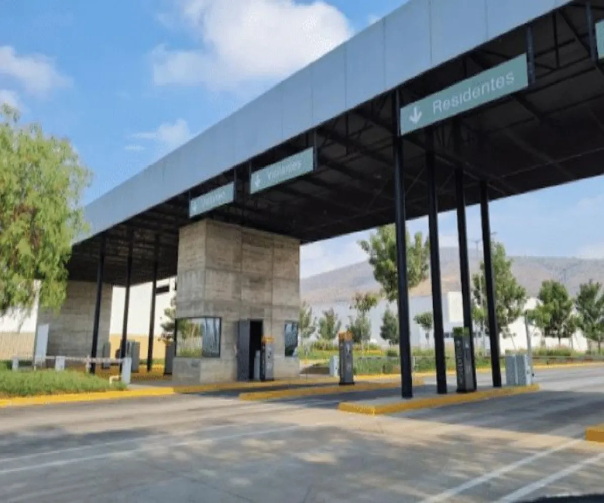 Bodega En Venta,Santa Cruz de las Flores,Camino San Isidro Mazatepec 765, Tlajomulco de Zúñiga, Jalisco 45640,Camino San Isidro Mazatepec ,pZGitFD