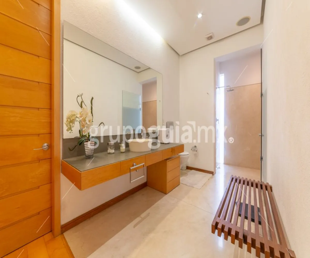 Casa En Venta,Valle Real,Paseo san arturo 791 21, Zapopan, Jalisco 45019, 3 Habitaciones,4 Baños,Paseo san arturo,3,pvSmydC