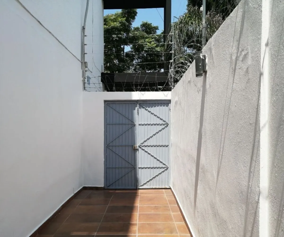 Oficina En Venta,Arcos Vallarta,Avenida Miguel Hidalgo y Costilla 2091, Guadalajara, Jalisco 44130,2 Baños,Avenida Miguel Hidalgo y Costilla,1,pcedNox