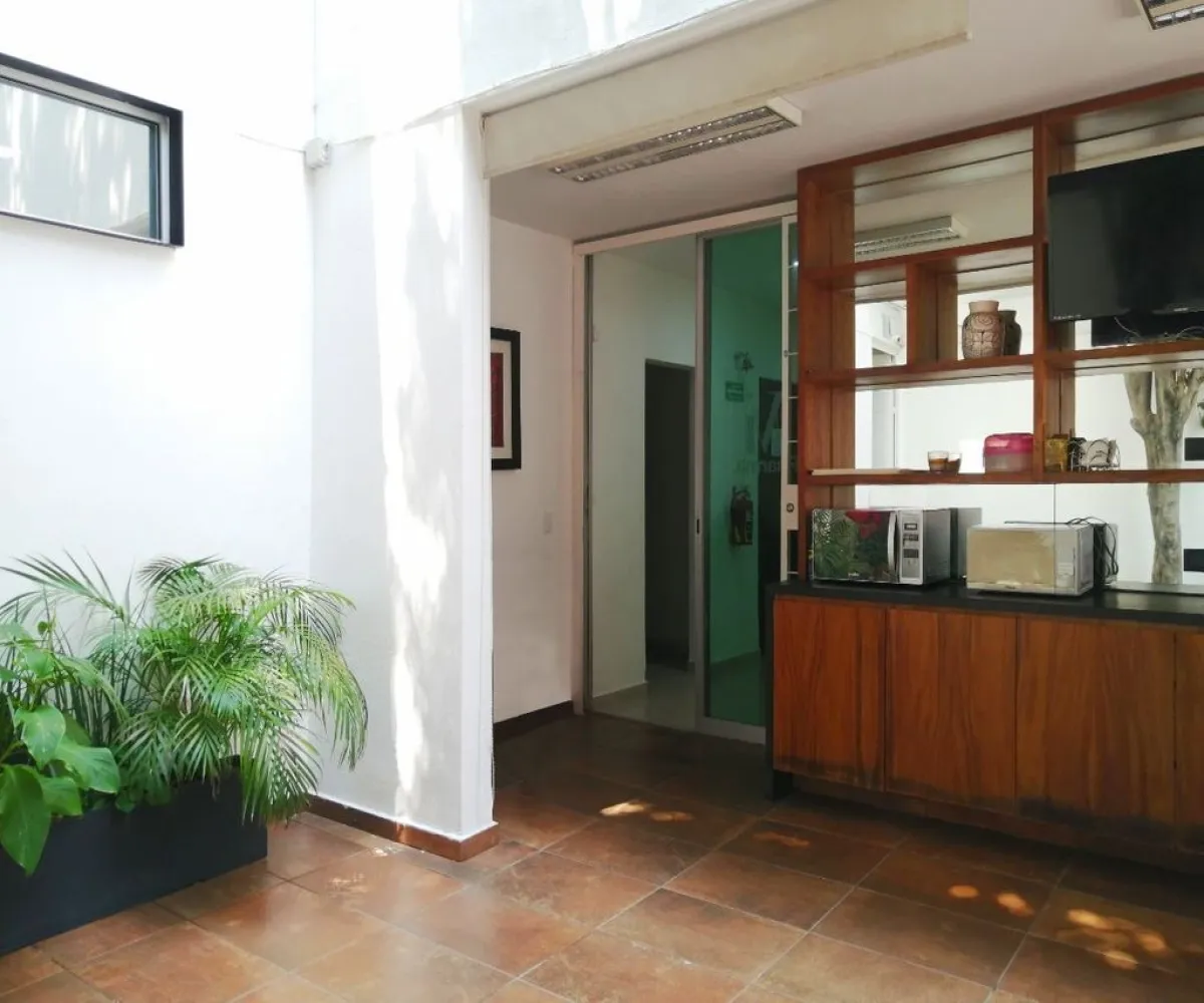 Oficina En Venta,Arcos Vallarta,Avenida Miguel Hidalgo y Costilla 2091, Guadalajara, Jalisco 44130,2 Baños,Avenida Miguel Hidalgo y Costilla,1,pcedNox