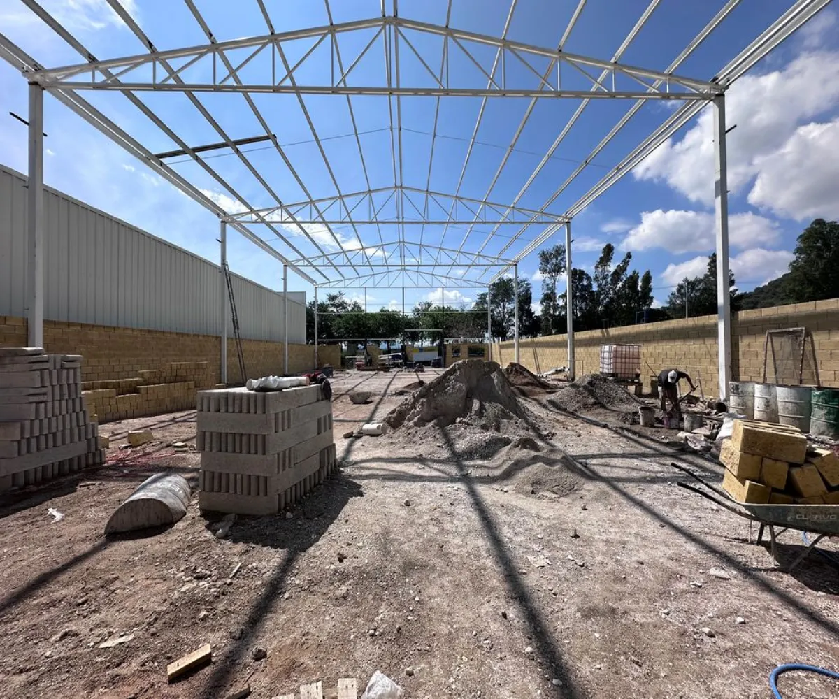 Bodega En Venta,San Isidro Mazatepec,Carretera Circuito Metropolitano kilometro 15.3 S/N, Tala, Jalisco 45300,2 Baños,Carretera Circuito Metropolitano kilometro 15.3,1,pvtbm3Z