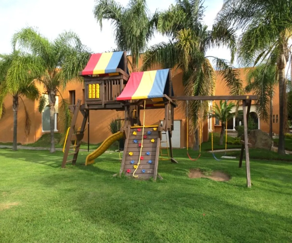 Terreno En Venta,Residencial Provenza (La Romana),Av. López Mateos Sur 5555, Tlajomulco de Zúñiga, Jalisco 45645,Av. López Mateos Sur,pwomBQX