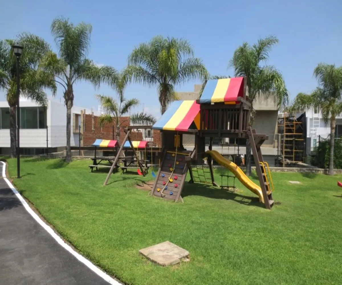 Terreno En Venta,Residencial Provenza (La Romana),Av. López Mateos Sur 5555, Tlajomulco de Zúñiga, Jalisco 45645,Av. López Mateos Sur,pwomBQX