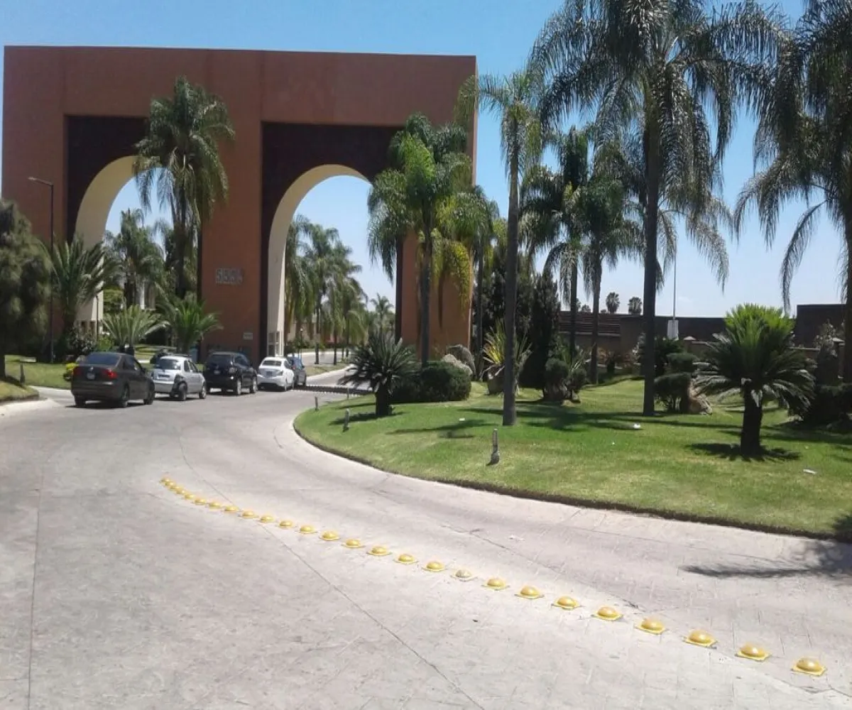 Terreno En Venta,Residencial Provenza (La Romana),Av. López Mateos Sur 5555, Tlajomulco de Zúñiga, Jalisco 45645,Av. López Mateos Sur,pwomBQX