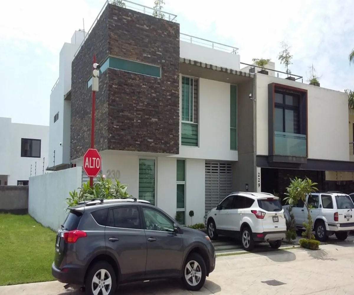 Terreno En Venta,Residencial Provenza (La Romana),Av. López Mateos Sur 5555, Tlajomulco de Zúñiga, Jalisco 45645,Av. López Mateos Sur,pwomBQX