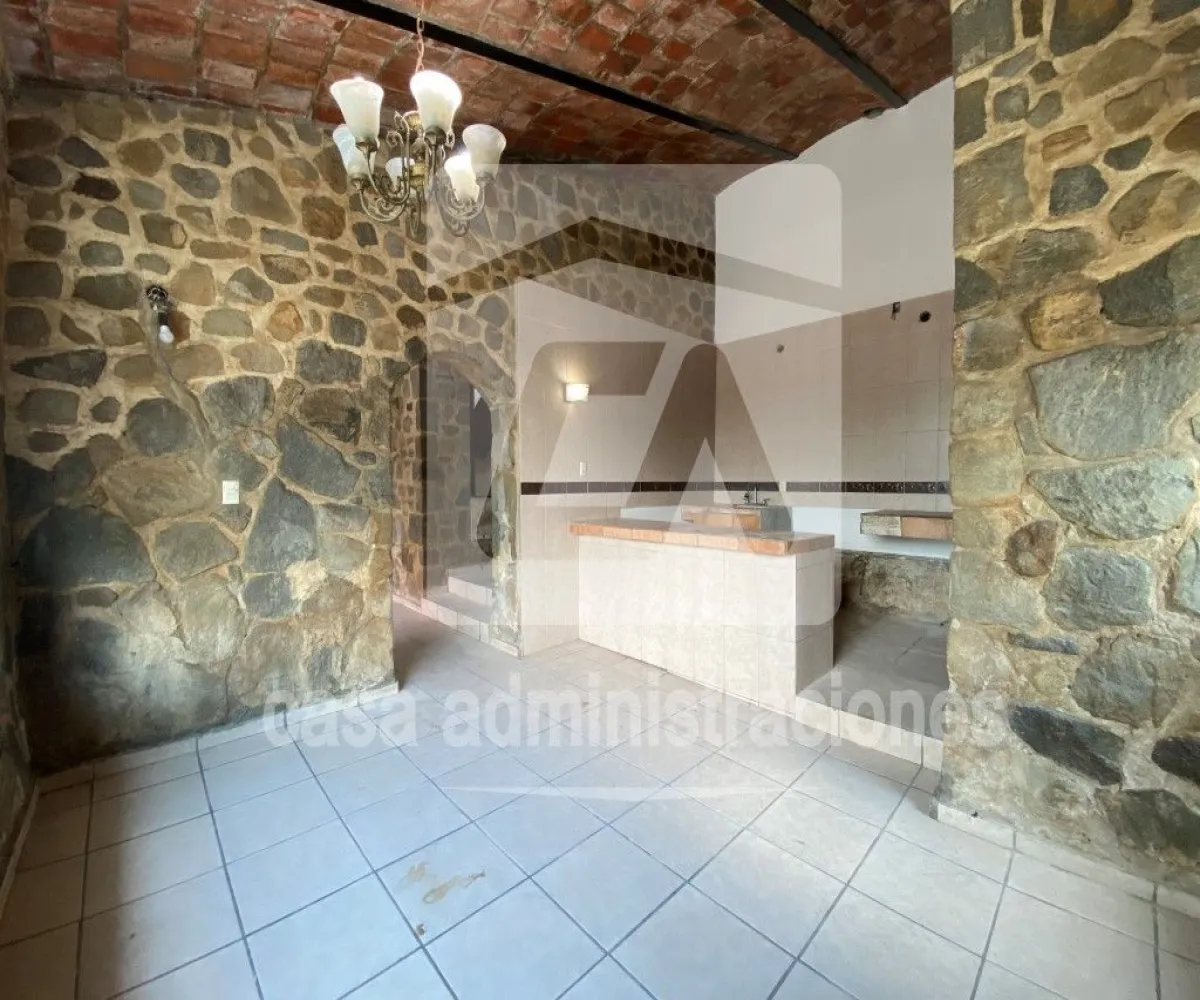 Casa En Venta,Pinar De La Venta,Paseo de los Abetos 72, Zapopan, Jalisco 45221, 6 Habitaciones,5 Baños,Paseo de los Abetos,2,paj5L3C