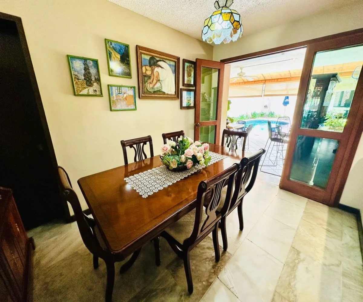 Casa En Venta,Jardines de los Arcos,San Uriel 3431, Guadalajara, Jalisco 44500, 4 Habitaciones,4 Baños,San Uriel,2,pJfmO3t Casa En Venta,Jardines de los Arcos,San Uriel 3431, Guadalajara, Jalisco 44500, 4 Habitaciones,4 Baños,San Uriel,2,pJfmO3t