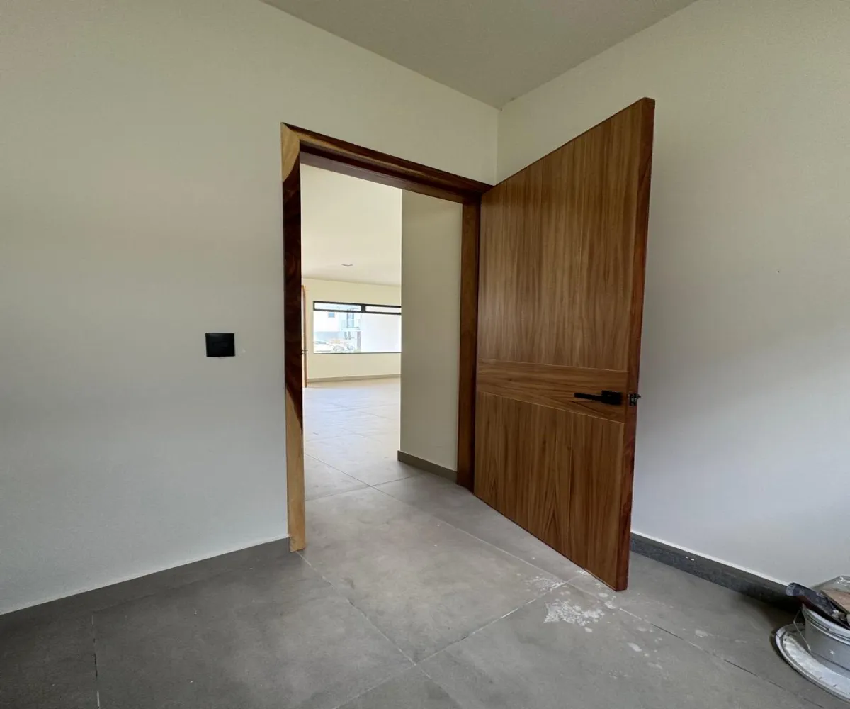 Casa En Venta,Solares,Altanza 34, Zapopan, Jalisco 45019, 3 Habitaciones,4 Baños,Altanza,686277