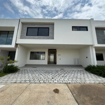 ¡tu hogar ideal te espera en solares! Casa En Venta,Solares,Altanza 34, Zapopan, Jalisco 45019, 3 Habitaciones,4 Baños,Altanza,686277