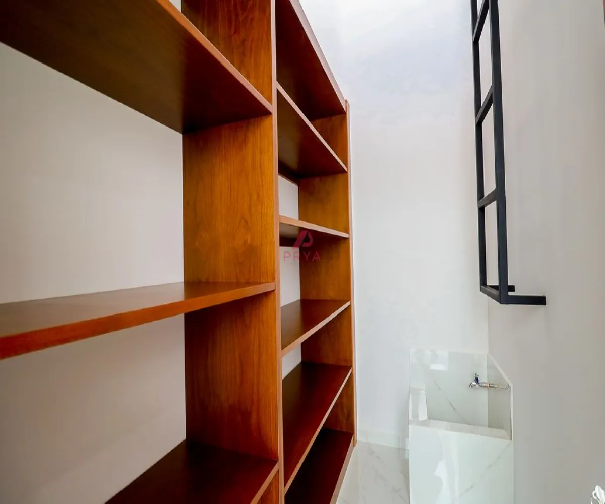 Casa En Venta,RESIDENCIAL PROVENZA,La Romana 92, Tlajomulco de Zúñiga, Jalisco 45645, 4 Habitaciones,4 Baños,La Romana,2,pweHj28