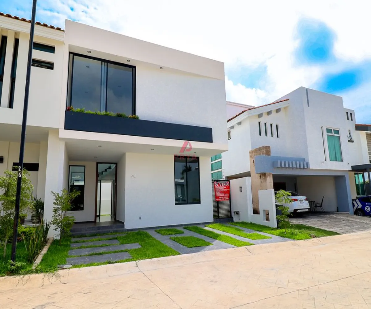 Casa En Venta,RESIDENCIAL PROVENZA,La Romana 92, Tlajomulco de Zúñiga, Jalisco 45645, 4 Habitaciones,4 Baños,La Romana,2,pweHj28