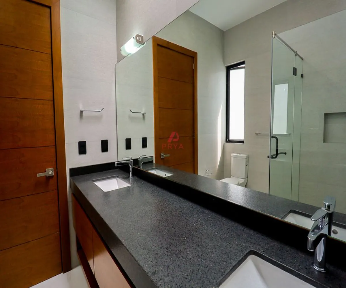 Casa En Venta,RESIDENCIAL PROVENZA,La Romana 92, Tlajomulco de Zúñiga, Jalisco 45645, 4 Habitaciones,4 Baños,La Romana,2,pweHj28