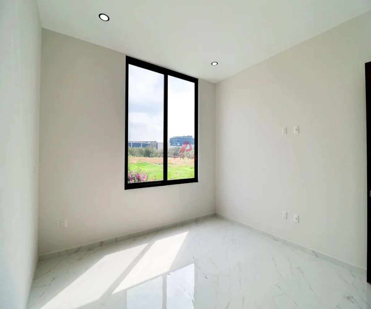 Casa En Venta,RESIDENCIAL PROVENZA,La Romana 92, Tlajomulco de Zúñiga, Jalisco 45645, 4 Habitaciones,4 Baños,La Romana,2,pweHj28