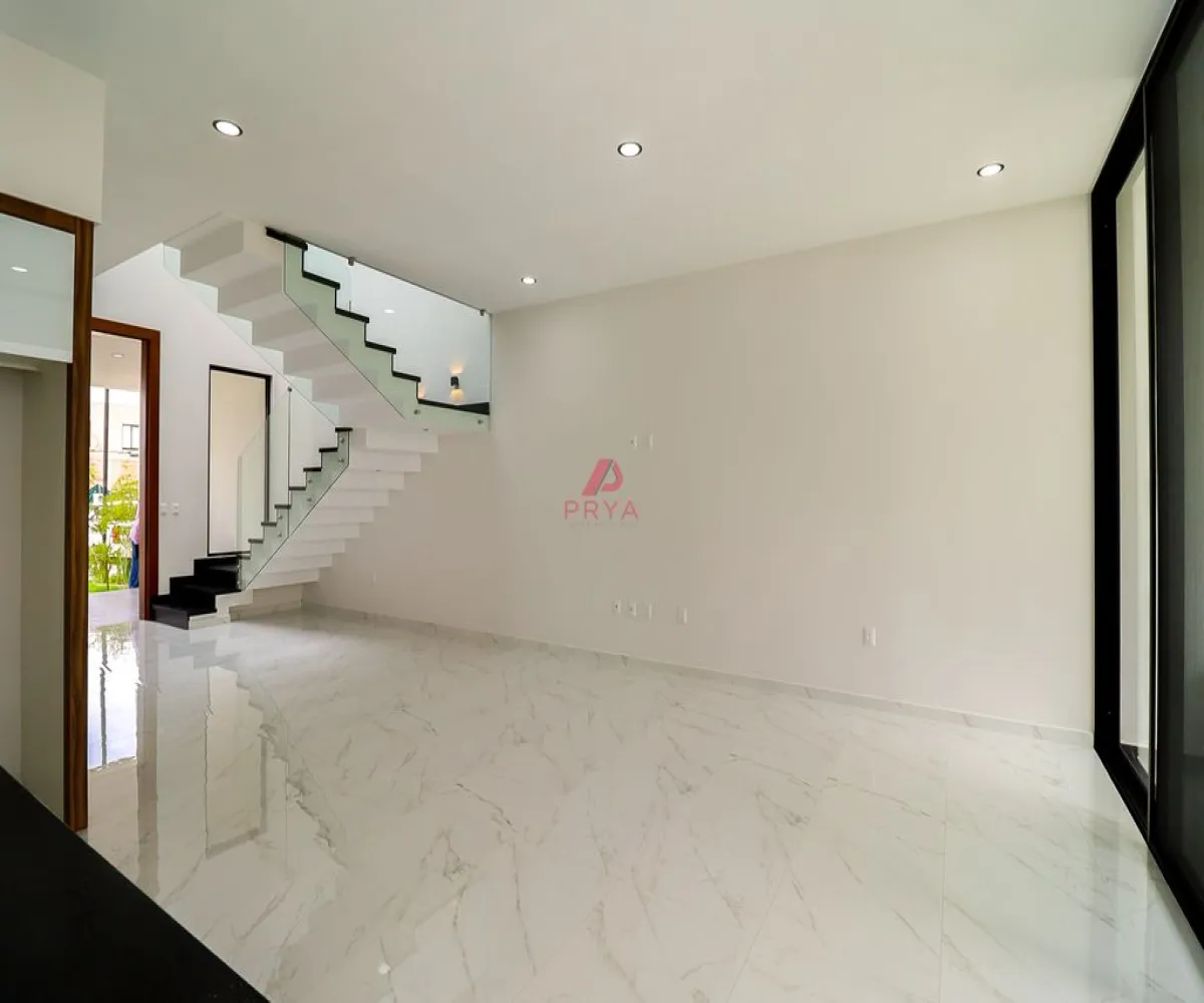 Casa En Venta,RESIDENCIAL PROVENZA,La Romana 92, Tlajomulco de Zúñiga, Jalisco 45645, 4 Habitaciones,4 Baños,La Romana,2,pweHj28