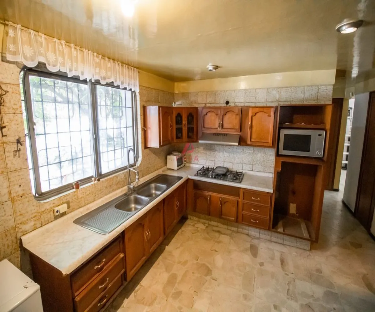 Casa En Venta,Providencia 4Ta Secc,Avenida Rubén Darío 1345, Guadalajara, Jalisco 44639, 5 Habitaciones,3 Baños,Avenida Rubén Darío,3,pLzWcRS